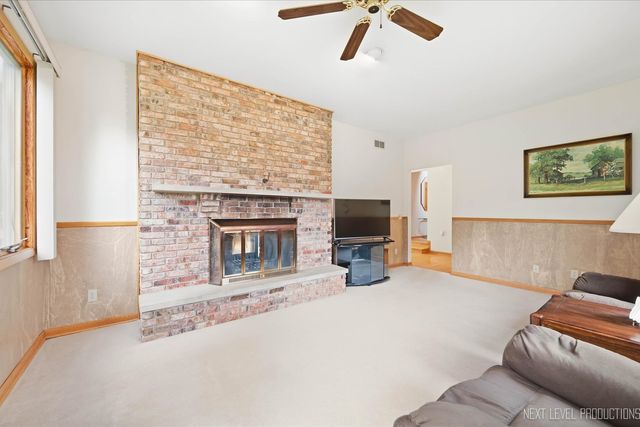 40W923 Mulhern Drive, Elburn, IL 60119