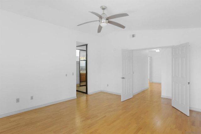 18228 Via Guadalmina, San Diego, CA 92128