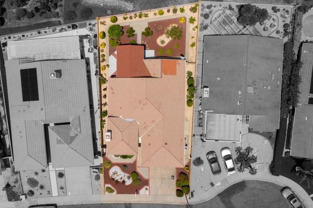 18228 Via Guadalmina, San Diego, CA 92128