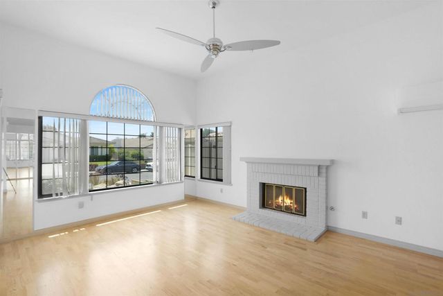 18228 Via Guadalmina, San Diego, CA 92128