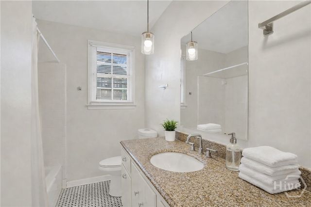 3 Berkley Place, Savannah, GA 31405