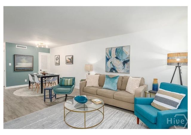 3 Berkley Place, Savannah, GA 31405