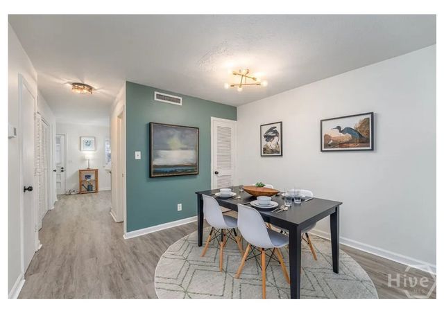 3 Berkley Place, Savannah, GA 31405