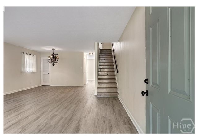 3 Berkley Place, Savannah, GA 31405