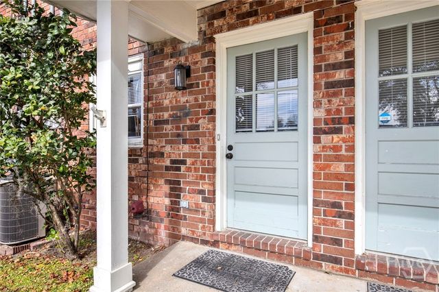 3 Berkley Place, Savannah, GA 31405