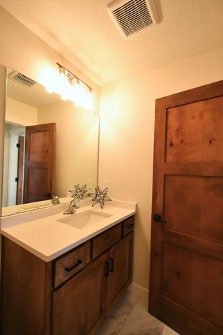 2215 Elk Run Drive SE, Pine Island, MN 55963