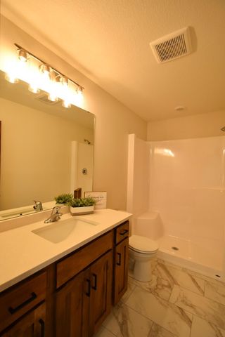 2215 Elk Run Drive SE, Pine Island, MN 55963