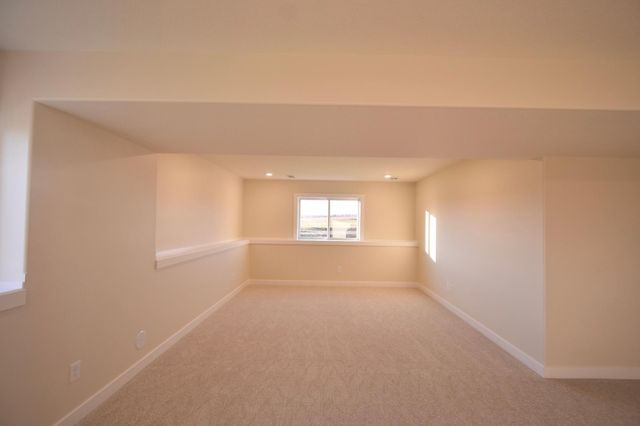 2215 Elk Run Drive SE, Pine Island, MN 55963