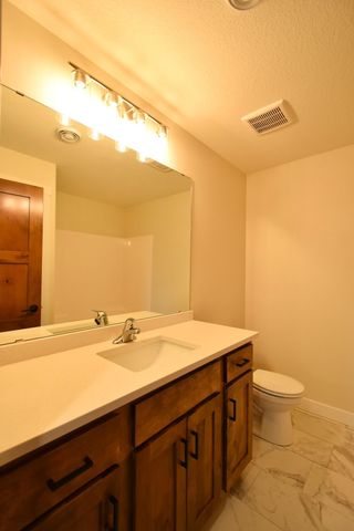 2215 Elk Run Drive SE, Pine Island, MN 55963