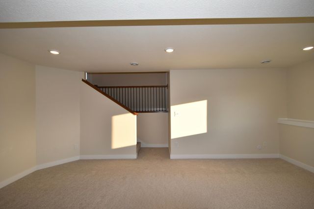 2215 Elk Run Drive SE, Pine Island, MN 55963