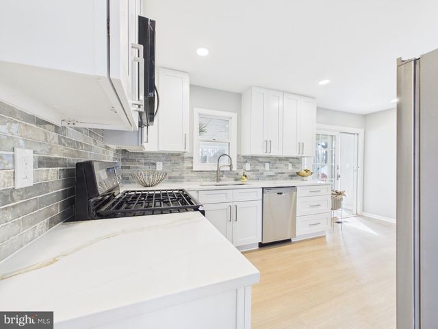 403 ARBOR DR, Glen Burnie, MD 21061