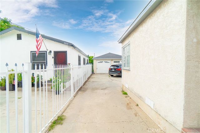 3658 W 104th, Inglewood, CA 90303