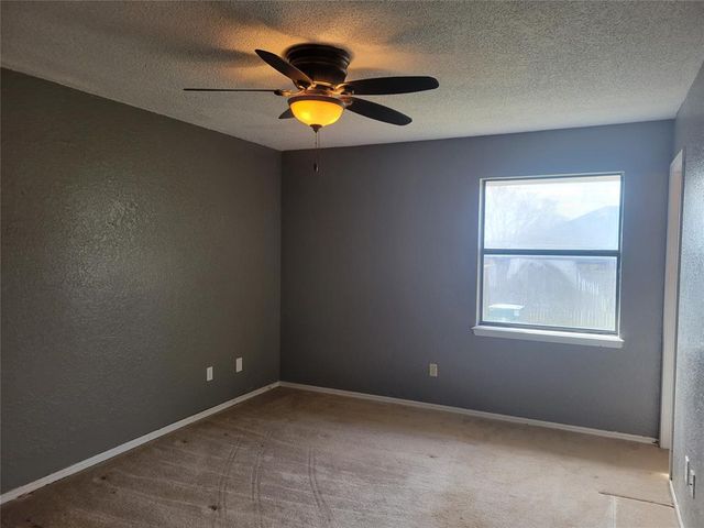 1212 NE 24th Street, Moore, OK 73160