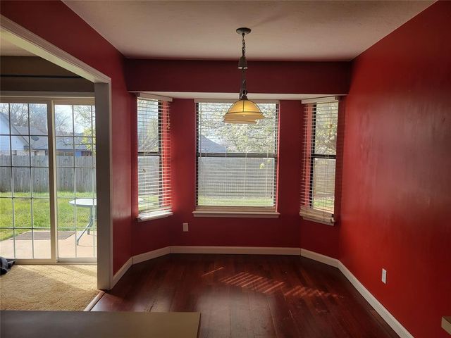 1212 NE 24th Street, Moore, OK 73160