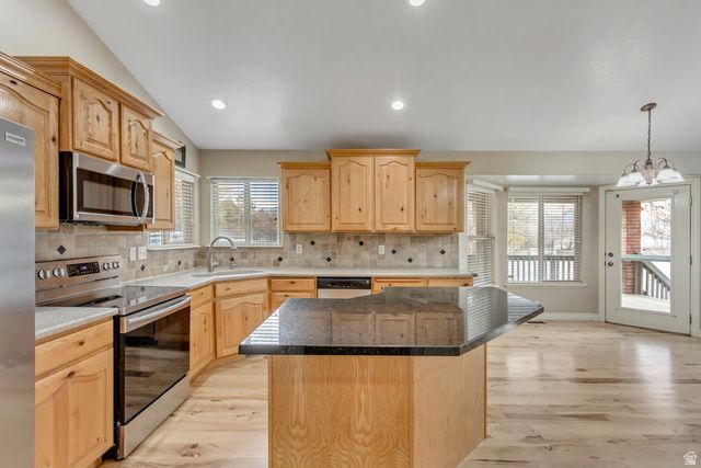 10369 S 2840 W, South Jordan, UT 84095