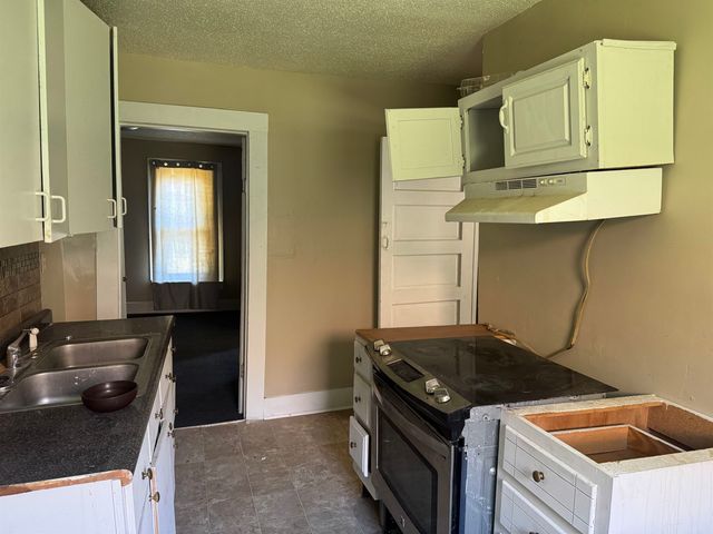 1616 HARMEN ST, Memphis, TN 38108