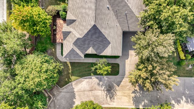 3101 Camellia Rose Drive 1111, Fort Worth, TX 76116