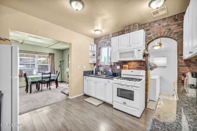534 13th Street, Sparks, NV 89431