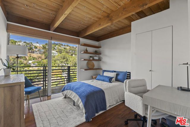 9119 Thrasher Avenue, Los Angeles, CA 90069