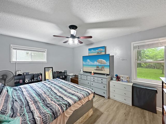 1008 Normandy Drive, Clinton, MS 39056