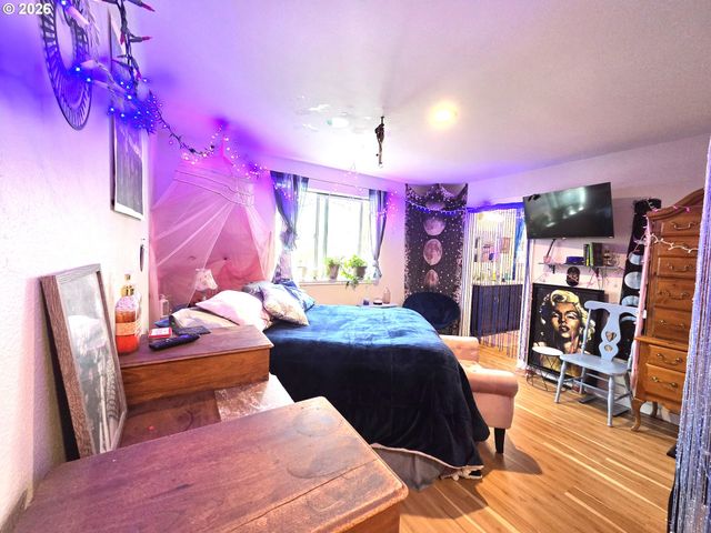 2904 N 3RD St, La Grande, OR 97850