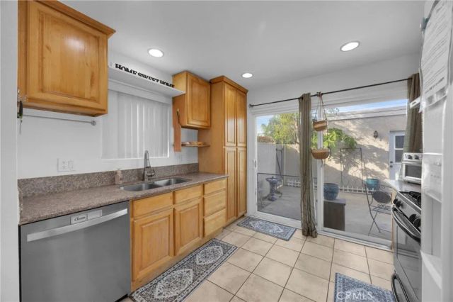 2142 W Liverpool, Anaheim, CA 92804