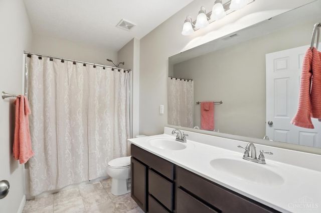 1200 Carrington Place, Hamilton Twp, OH 45039