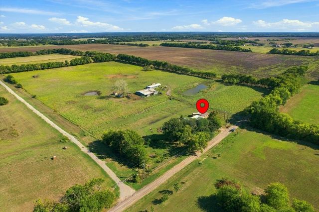 421 S Oak Street, Ector, TX 75439