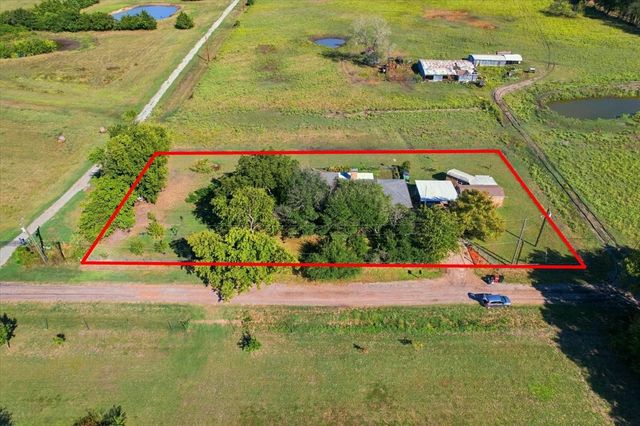421 S Oak Street, Ector, TX 75439