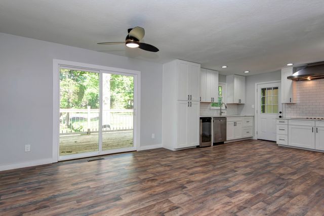 4607 S Chrisman Avenue, Springfield, MO 65804