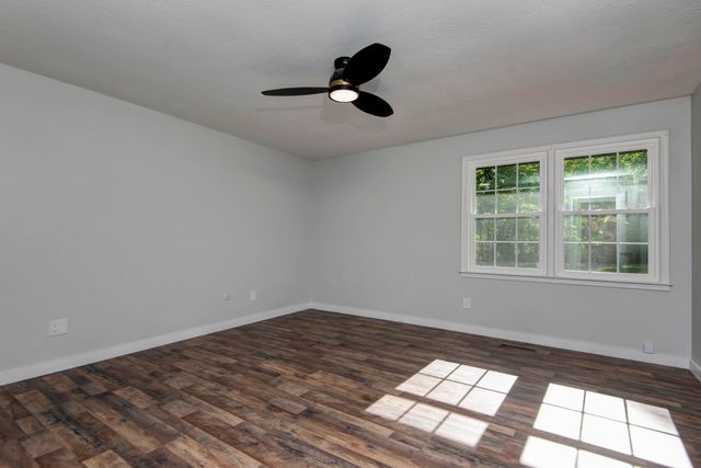 4607 S Chrisman Avenue, Springfield, MO 65804