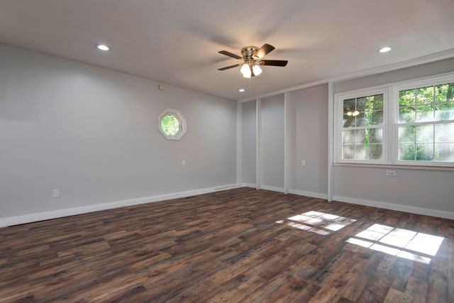 4607 S Chrisman Avenue, Springfield, MO 65804