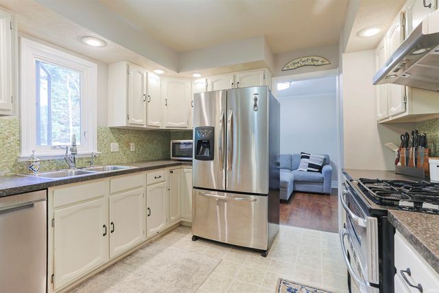 51962 Pennyroyal Lane, Granger, IN 46530