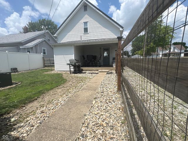 819 W 9th Street, Rushville, IN 46173