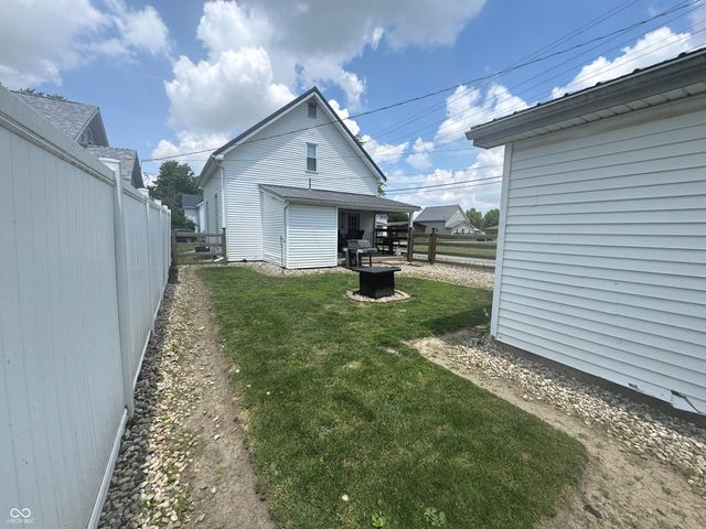 819 W 9th Street, Rushville, IN 46173