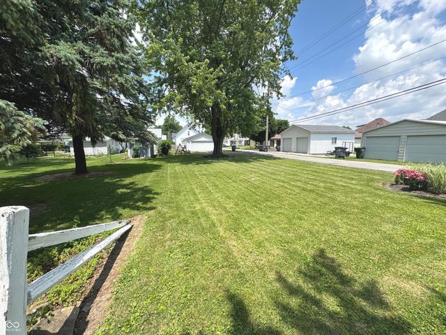 819 W 9th Street, Rushville, IN 46173