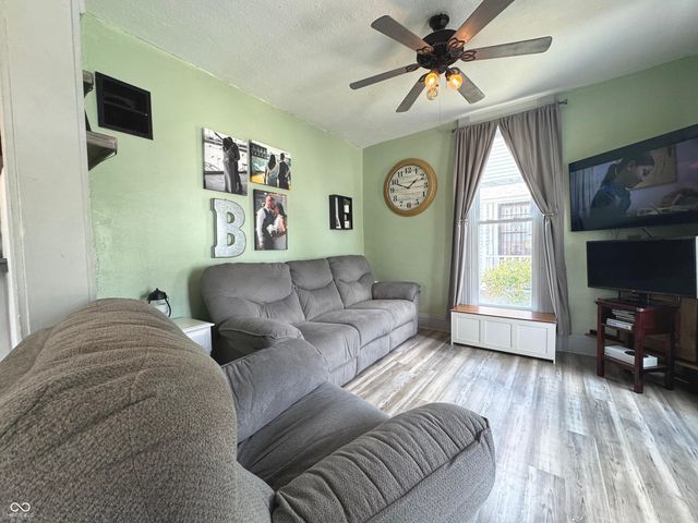 819 W 9th Street, Rushville, IN 46173