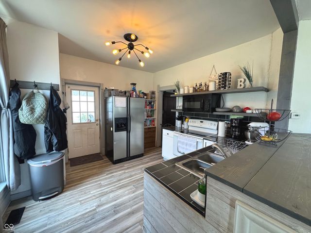 819 W 9th Street, Rushville, IN 46173