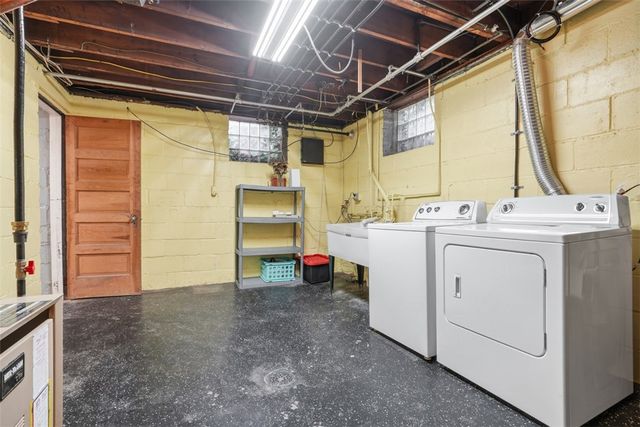 320 Marylea Ave, Brentwood, PA 15227