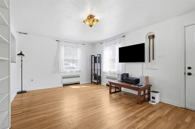 320 Marylea Ave, Brentwood, PA 15227