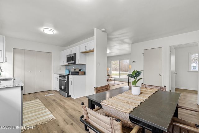 3602 Downing Way, Louisville, KY 40218