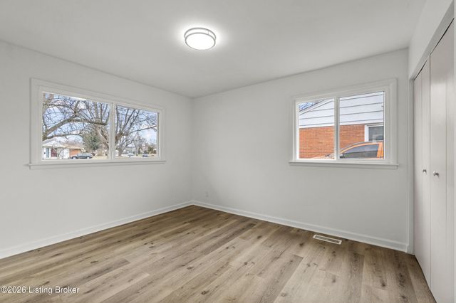 3602 Downing Way, Louisville, KY 40218