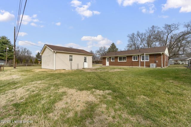 3602 Downing Way, Louisville, KY 40218