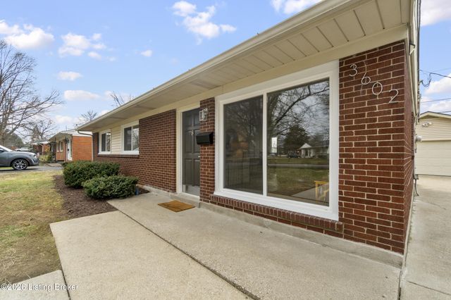 3602 Downing Way, Louisville, KY 40218