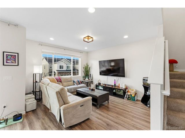 5620 Canyon View Dr, Castle Rock, CO 80104