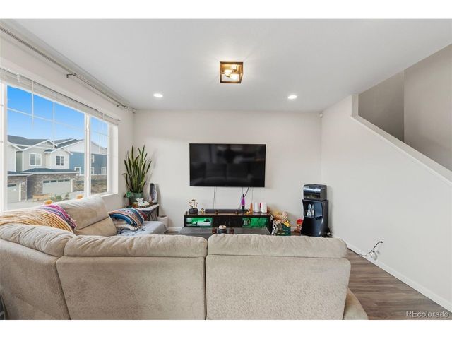 5620 Canyon View Dr, Castle Rock, CO 80104