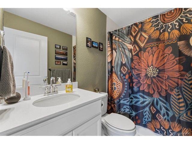 5620 Canyon View Dr, Castle Rock, CO 80104