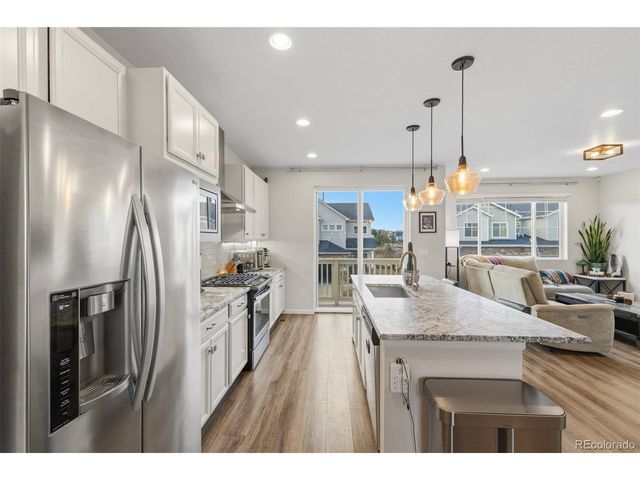 5620 Canyon View Dr, Castle Rock, CO 80104