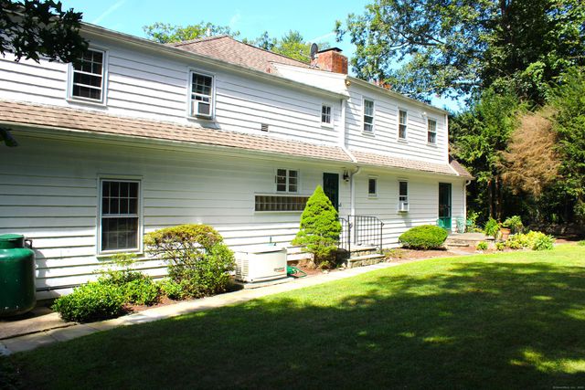 34 Old Rock Lane, Norwalk, CT 06850