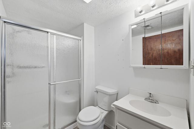 1202 Victoria Drive, Lebanon, IN 46052